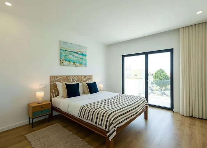 Pessegueiros * Ericeira